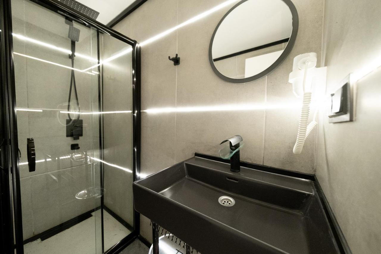 Frame Hotel & Suites Stambuł Zewnętrze zdjęcie